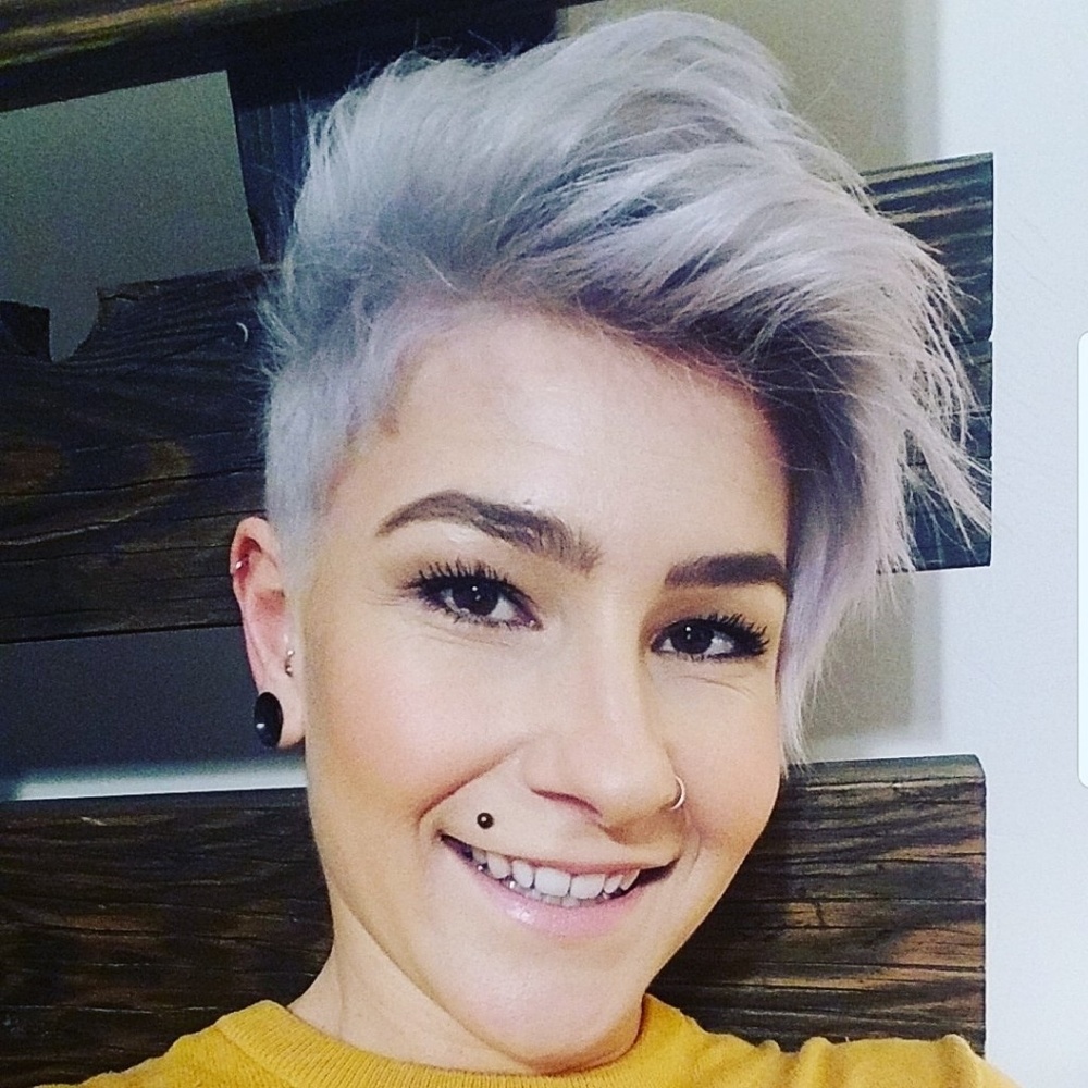 Meet your Posher, Leah